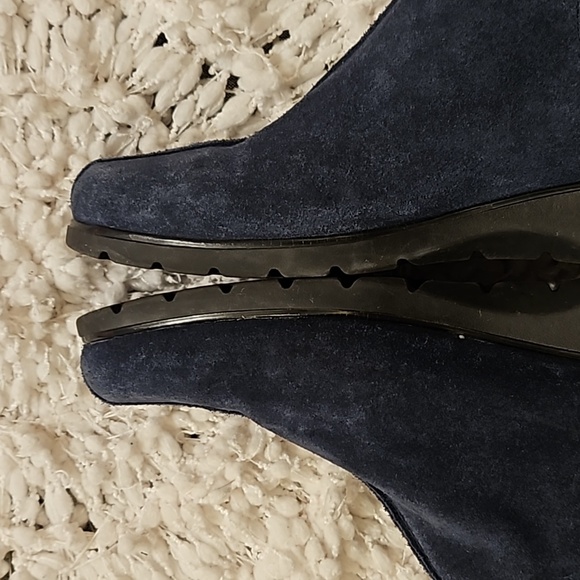 Aerosoles Booties - Picture 8 of 15